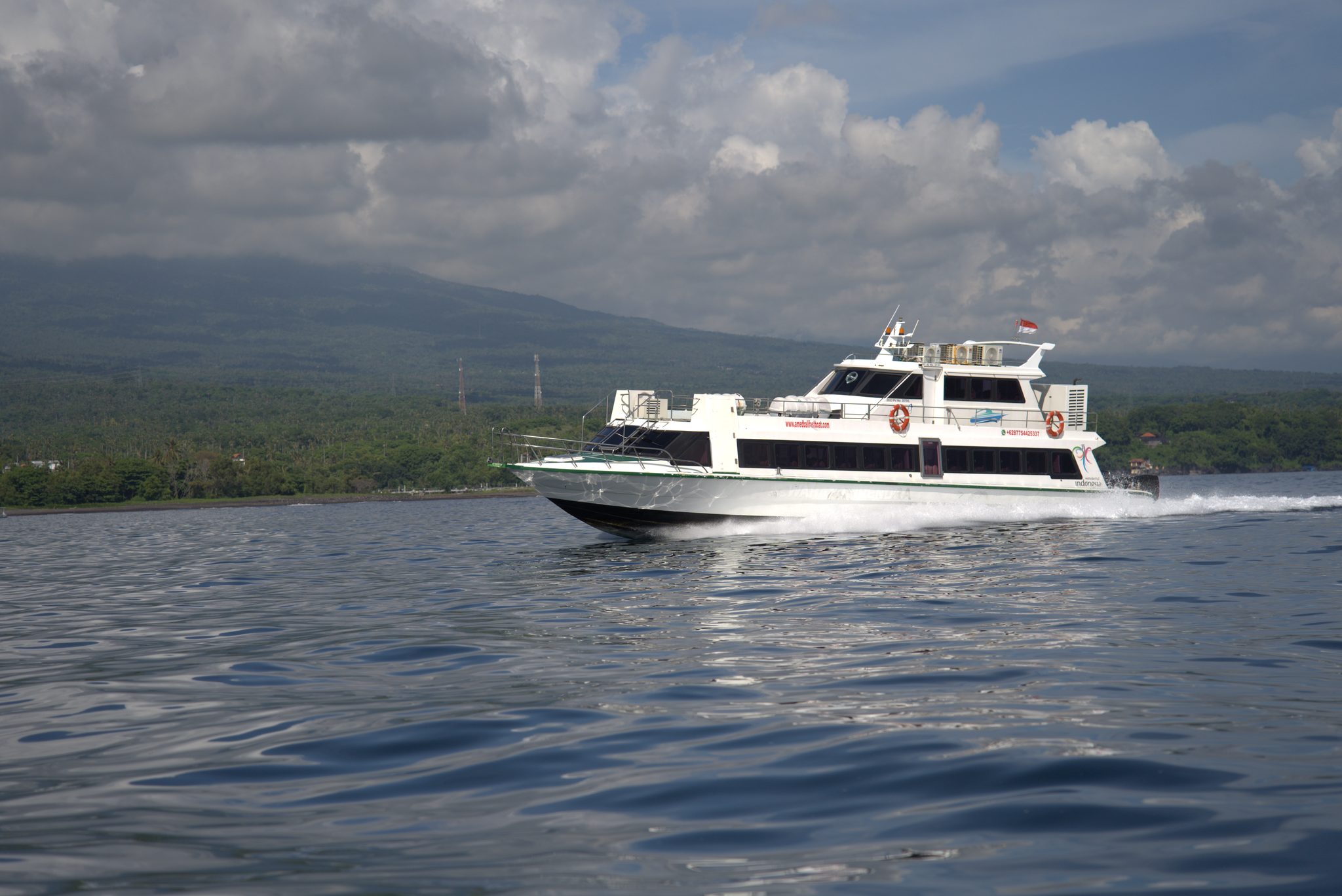 Fastboat crossing between Amed and Gili Trawangan